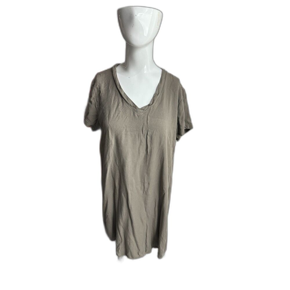 Cloth & Stone Tunic For Women Size M Rounded Bottom V Neck Short Sleeves
